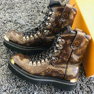 Louis Vuitton Ankle Outland Combat Boots 8W